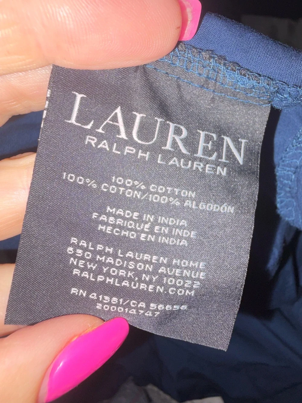 Like new Lauren Ralph Lauren KING 4Pc  Sheet Set Navy blue